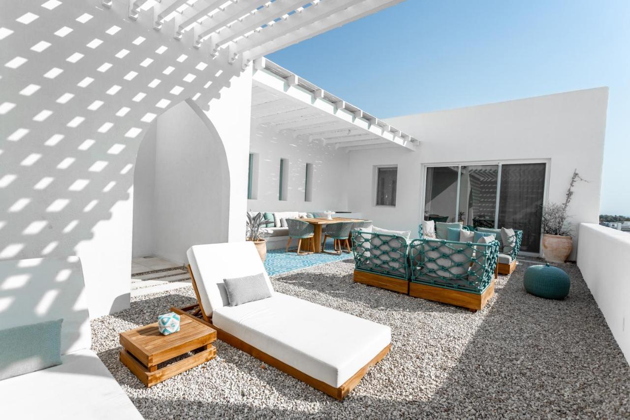 Cloud 7 Residences Ayla Aqaba Exteriör bild The hotel's courtyard