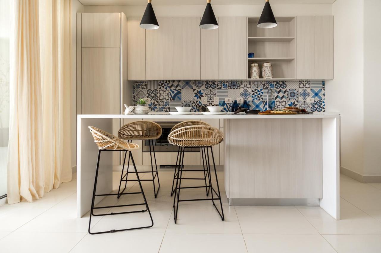 Cloud 7 Residences Ayla Aqaba Exteriör bild A modern kitchen